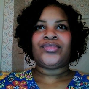 Meet your Posher, Shawna